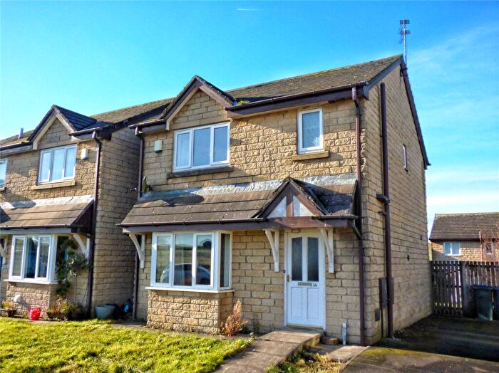 3 Bedroom Detached House To Rent In Chapel View, Loveclough, Rossendale, BB4