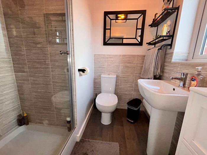 4 Bedroom Detached House For Sale In Maes Macsen, Carmarthen, SA31