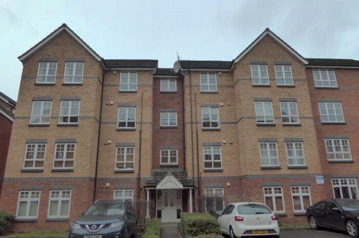 2 Bedroom Flat To Rent In Becketts View, Northampton, Northamptonshire, NN1