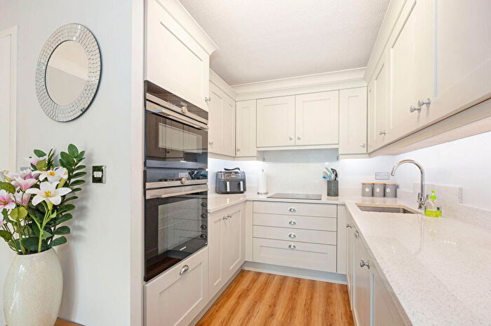 2 Bedroom Retirement Property For Sale In Whitehall Road, Sale, M33