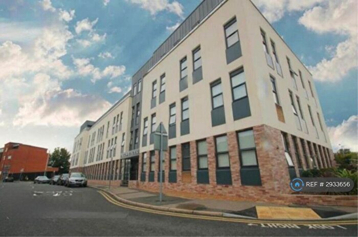2 Bedroom Flat To Rent In Baddow Road, Chelmsford, CM2