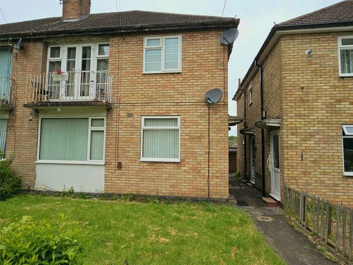 2 Bedroom Maisonette To Rent In Sedgemoor Road, Coventry, West Midlands, CV3