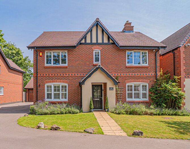 4 Bedroom Detached House For Sale In Four Ashes Road, Bentley Heath, B93