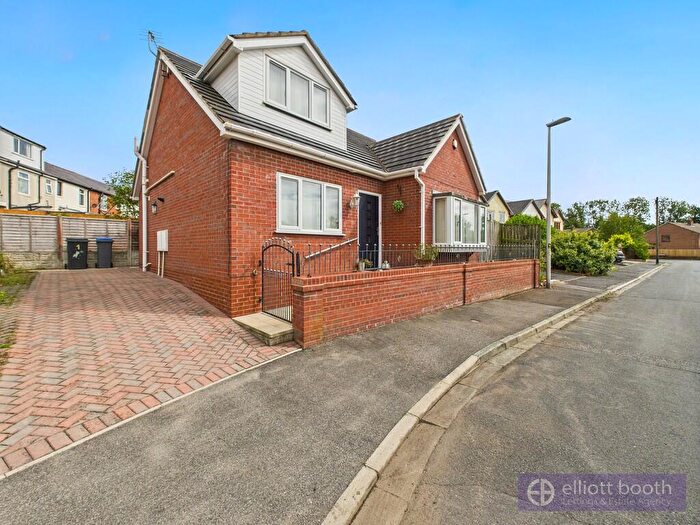 3 Bedroom Detached House For Sale In Meanwood Avenue, Blackpool, FY4