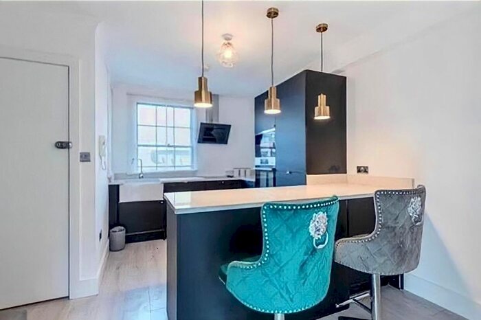 1 Bedroom Flat To Rent In Queen Street, York, YO24