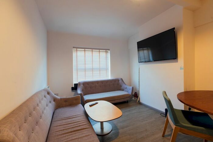 5 Bedroom Flat To Rent In Pinfold Gate, Loughborough LE11