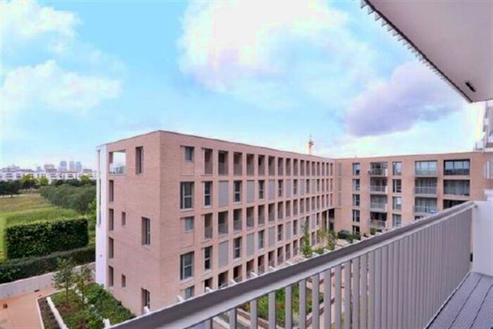 2 Bedroom Flat To Rent In Waterside Apartments, Royal Victoria, London City, London, E16