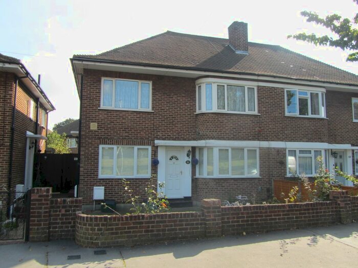 2 Bedroom Maisonette To Rent In Cheston Avenue, Croydon, CR0