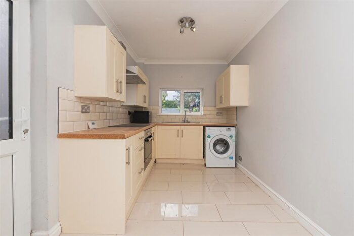 3 Bedroom End Of Terrace House For Sale In Milsom Street, Easton, BS5