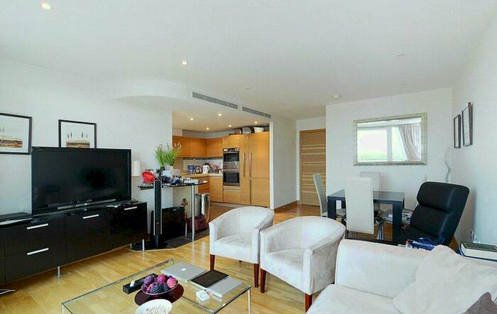 2 Bedroom Flat To Rent In Eustace Building, SW11