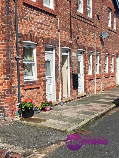 2 Bedroom Flat To Rent In Newton Road, Ellesmere Port, Cheshire, CH65