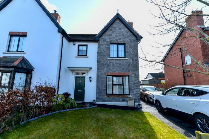 3 Bedroom Semi-Detached House For Sale In Coopers Mill Heights, Dundonald, Belfast, BT16