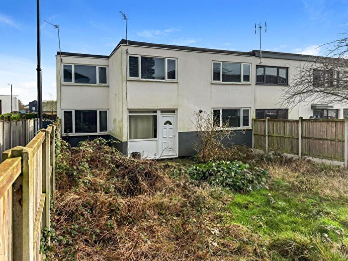 4 Bedroom End Of Terrace House For Sale In Lambeth Close, Henley Green, Coventry * Four Bedrooms *, CV2