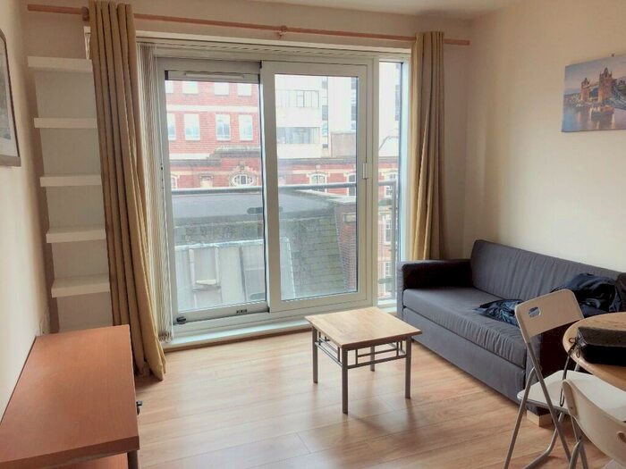 1 Bedroom Flat For Sale In Suffolk Street Queensway, Birmingham, B1
