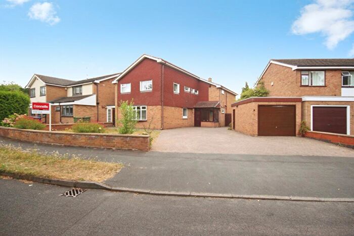 5 Bedroom Detached House For Sale In Oak Tree Close, Leamington Spa, CV32