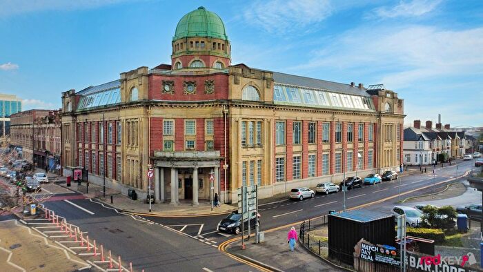 1 Bedroom Flat To Rent In Clarence Place, Newport, NP19