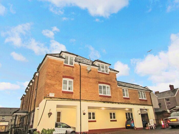 2 Bedroom Flat To Rent In Brook Court, Bridgend, CF31