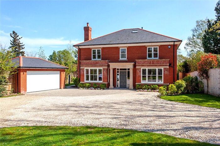 5 Bedroom Detached House For Sale In Reading Road, Henley-On-Thames, Shiplake, Oxfordshire, RG9