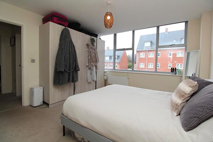 2 Bedroom Apartment To Rent In Commercial Road, Ashley Cross, BH14