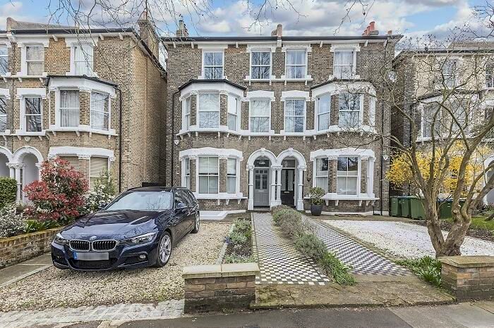 6 Bedroom House To Rent In St. Johns Park London, SE3