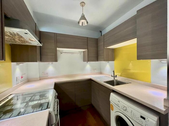 2 Bedroom Terraced House To Rent In Oakwood Avenue, Mitcham, CR4