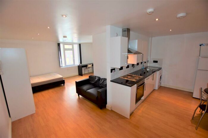 Studio To Rent In York Road, Leicester, LE1