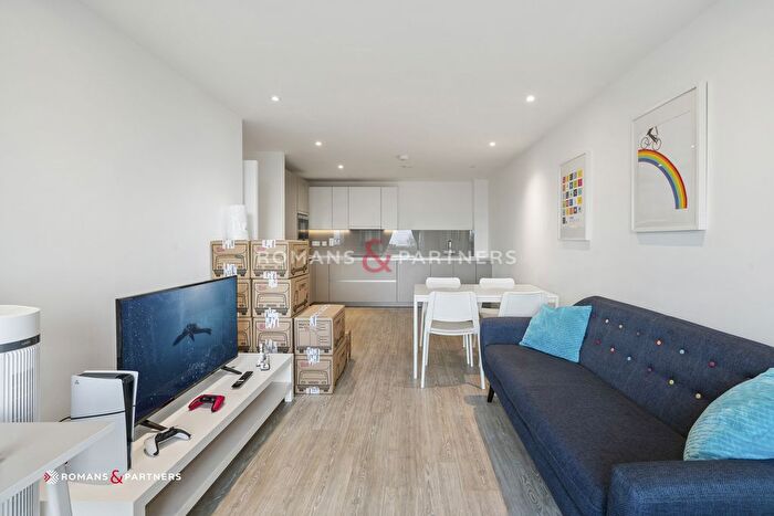 2 Bedroom Flat To Rent In Gaumont Place, Streatham, SW2