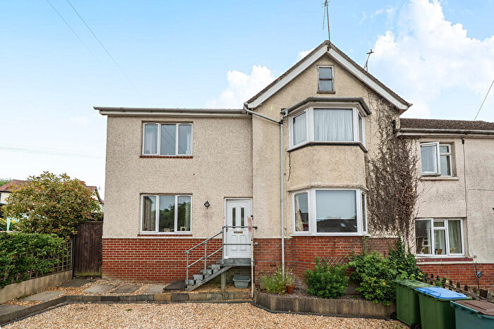 4 Bedroom Semi Detached House For Sale In Coxford Road, Southampton, SO16