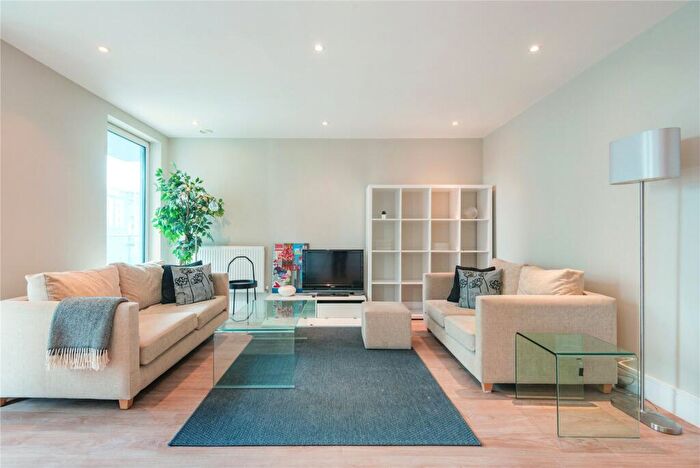 4 Bedroom Flat To Rent In Indescon Square, Millwall, E14