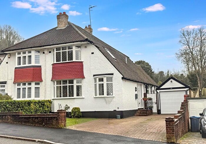 3 Bedroom Semi Detached House For Sale In Coulsdon, Surrey, CR5