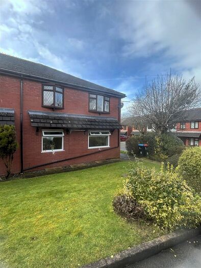 1 Bedroom Flat To Rent In Fernleigh, Northwich, CW8