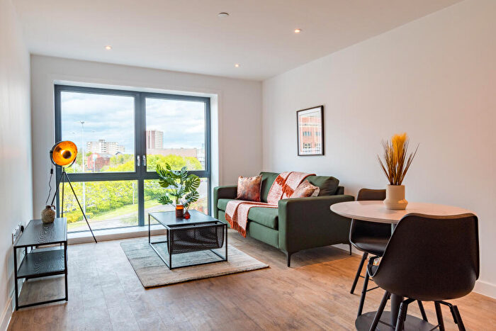 1 Bedroom Apartment To Rent In Phoenix, Saxton Lane, Leeds, LS9