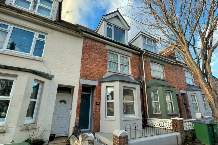 3 Bedroom House To Rent In Garden Road, Folkestone, Kent, CT19