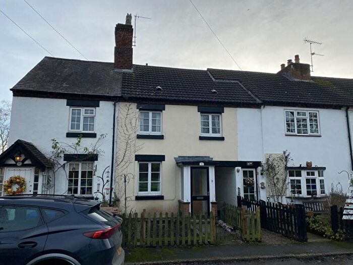 2 Bedroom Terraced House For Sale In Barton Turn, Barton Under Needwood, DE13