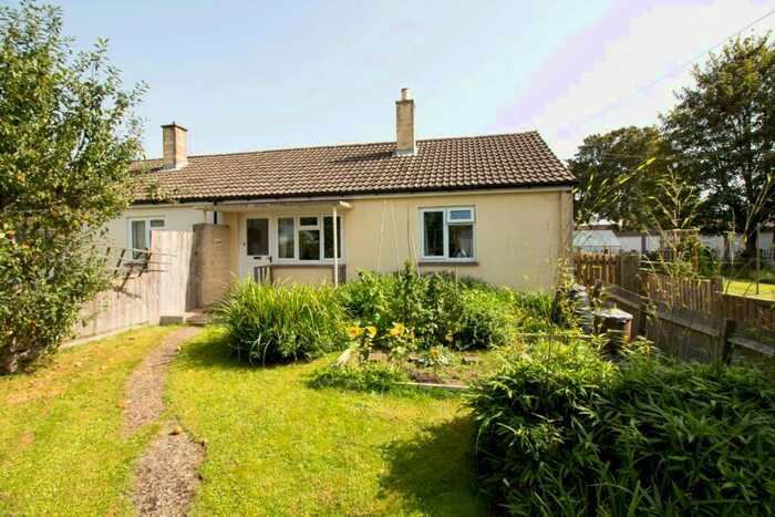 3 Bedroom Semi-Detached Bungalow For Sale In The Mead, Rode, BA11