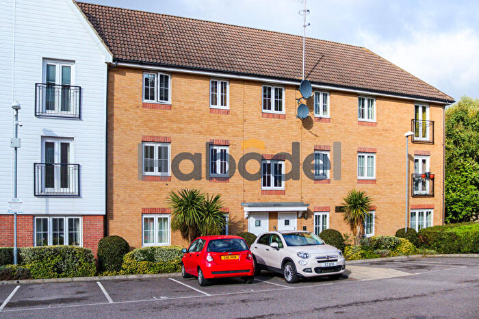 2 Bedroom Flat To Rent In Bromley Close, East Road, Temple Fields, Harlow, CM20