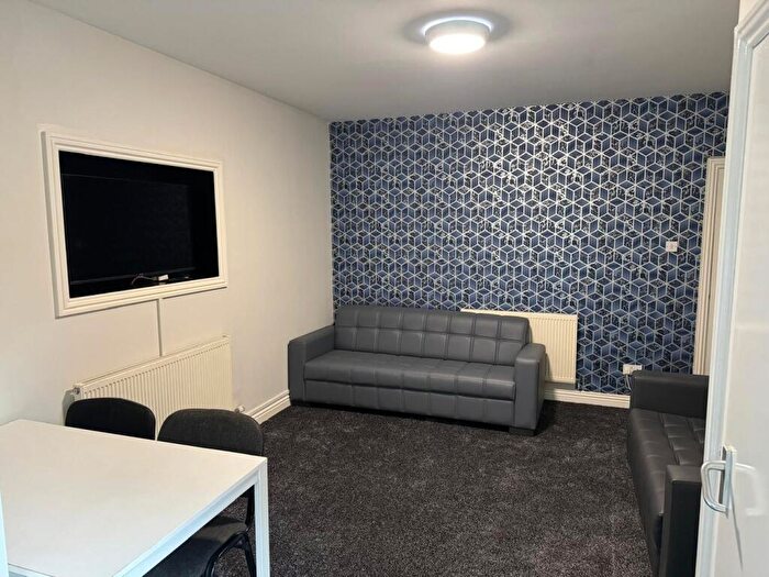 4 Bedroom House To Rent In Plungington Road, Preston, PR1