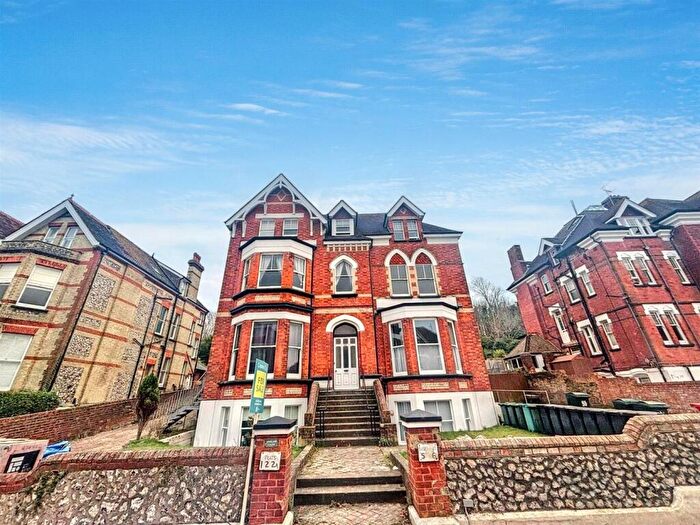 2 Bedroom Flat To Rent In Silverdale Road, Eastbourne, BN20