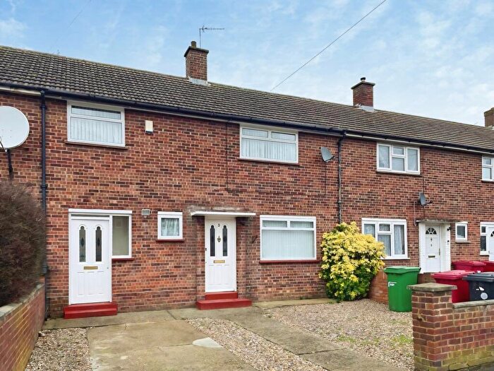 3 Bedroom Terraced House To Rent In Hillersdon, Slough, SL2