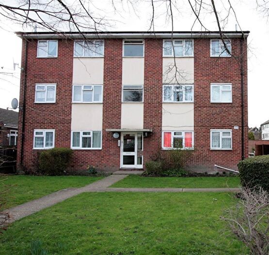 2 Bedroom Flat To Rent In Flat F, Lodge Road, Croydon, CR0