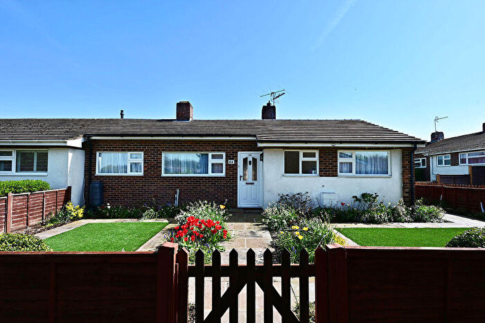 3 Bedroom Semi-Detached Bungalow For Sale In Belle Vue Road, Old Basing, RG24