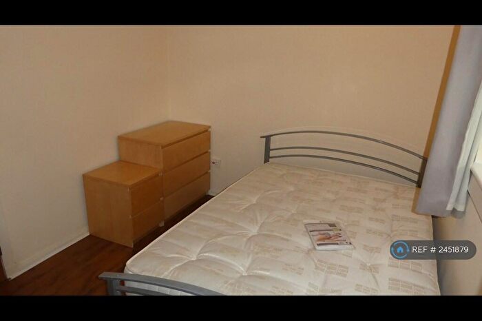 3 Bedroom Flat To Rent In Hmo Licenced - St Mungo Ave, Glasgow, G4