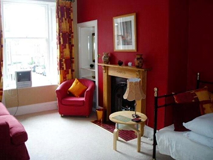 1 Bedroom Flat To Rent In Millar Crescent, Edinburgh, EH10