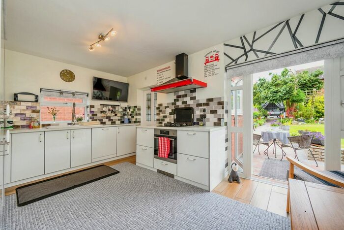 3 Bedroom Bungalow For Sale In Hatherton Road, Cannock, Staffordshire, WS11