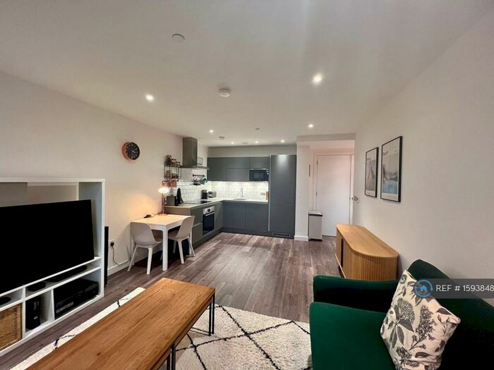 2 Bedroom Flat To Rent In Wallis Road, London, E9