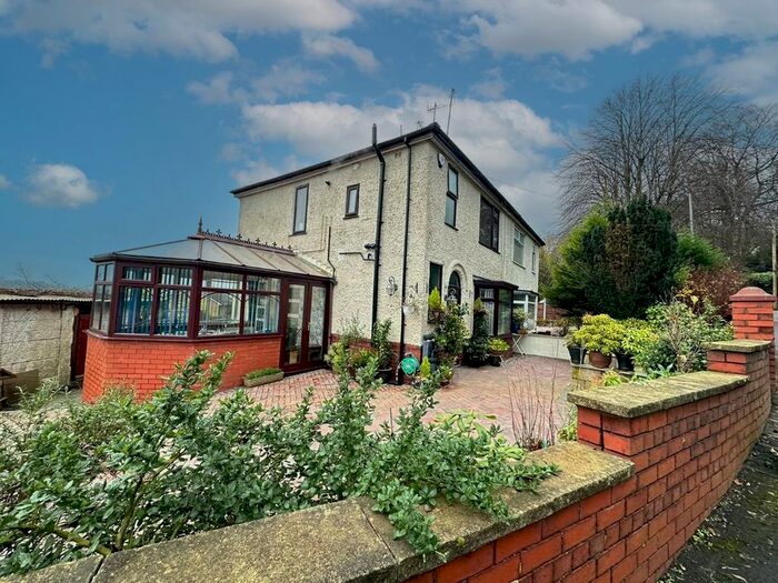 3 Bedroom Semi-Detached House To Rent In Lammack Road, Blackburn, BB1