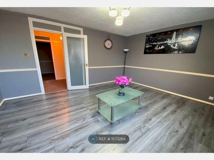 3 Bedroom Terraced House To Rent In Leckie, London, NW9