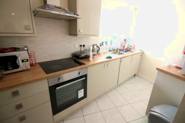 2 Bedroom Flat To Rent In Adamsdown Church, Adamsdown Square, CF24