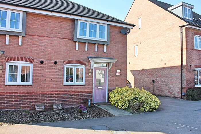 3 Bedroom Semi-Detached House To Rent In Windlass Drive, South Wigston, LE18