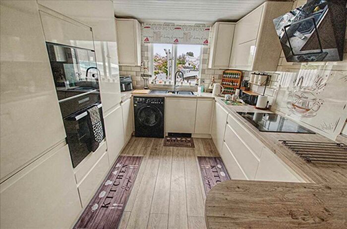 3 Bedroom Terraced House For Sale In Station Road, SA71